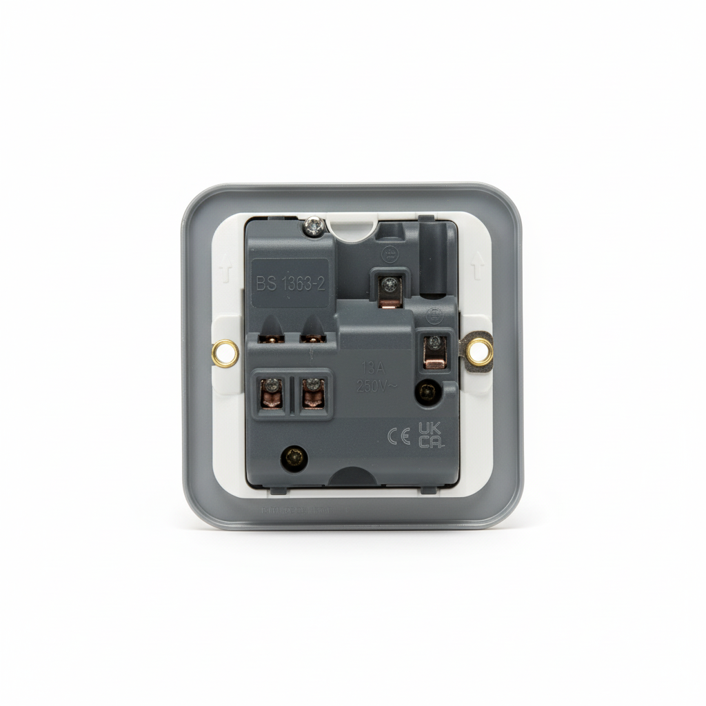 13A 1 Gang Metal Clad Switched Socket DP | Elite Elegance