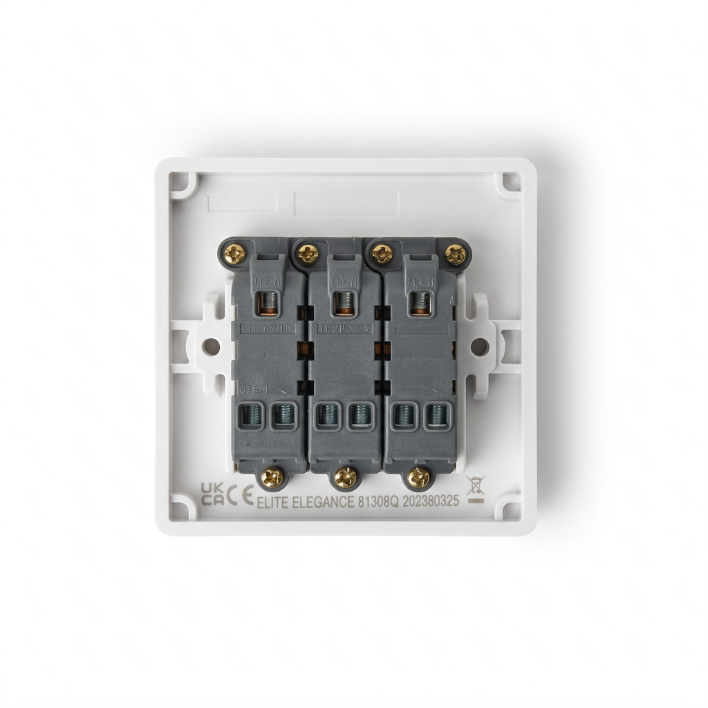 Elite Elegance 3 Gang 2 Way Light Switch 10AX White – Trade Carton (50 Pack)